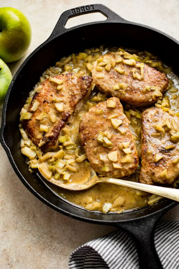 Easy Pork Chop And Apples