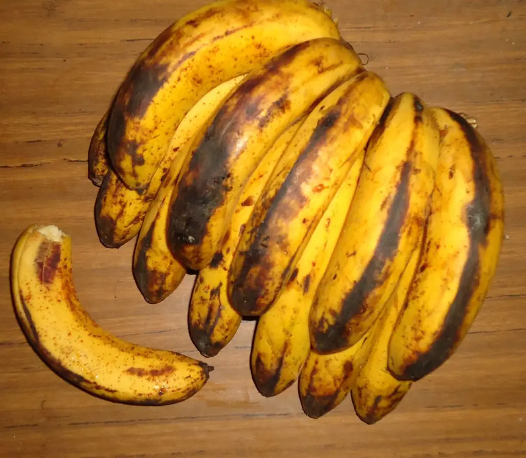 How Ripe Do Bananas Have to Be For Banana Bread?