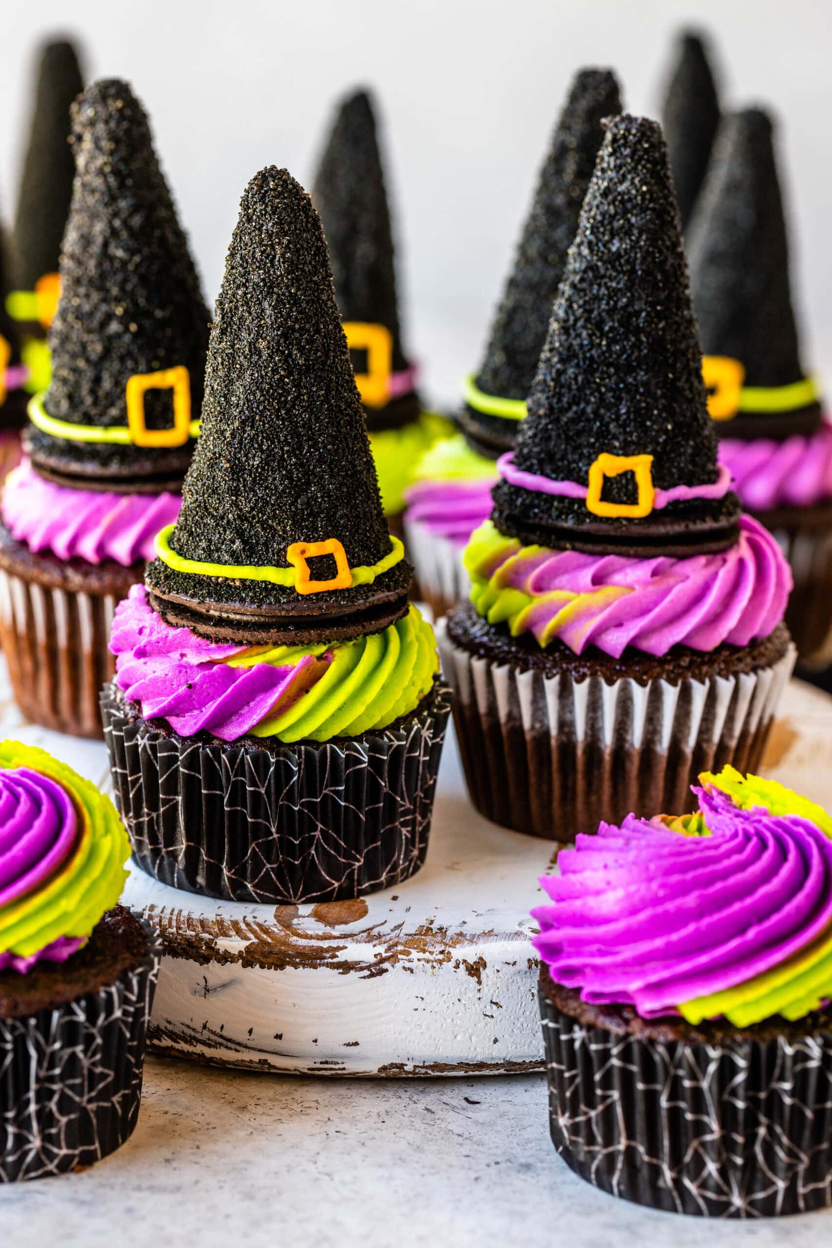 WITCH HAT CONE CUPCAKES