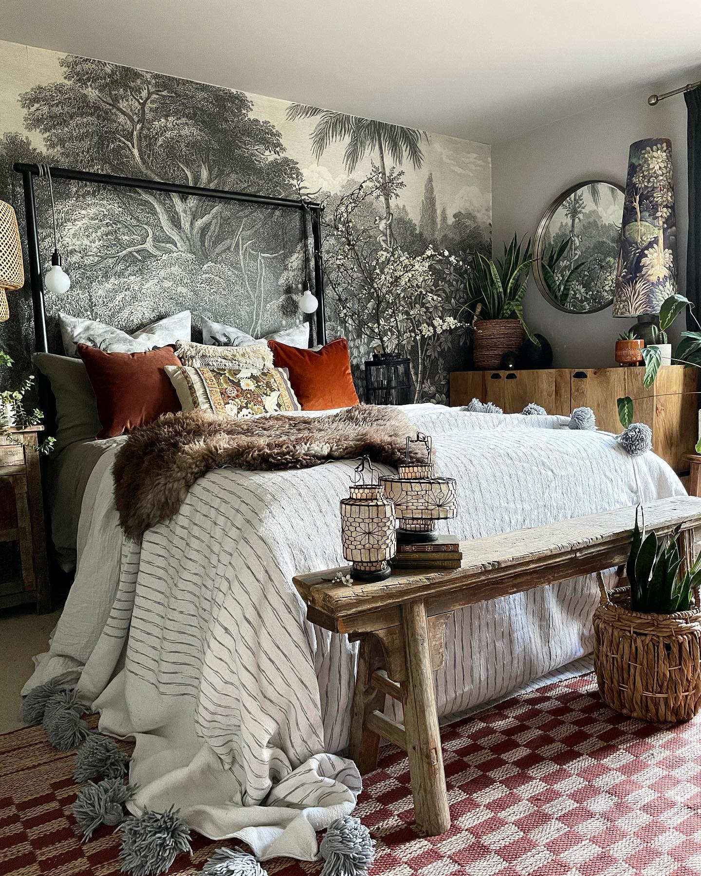 Charming Bohemian Bedroom Decor