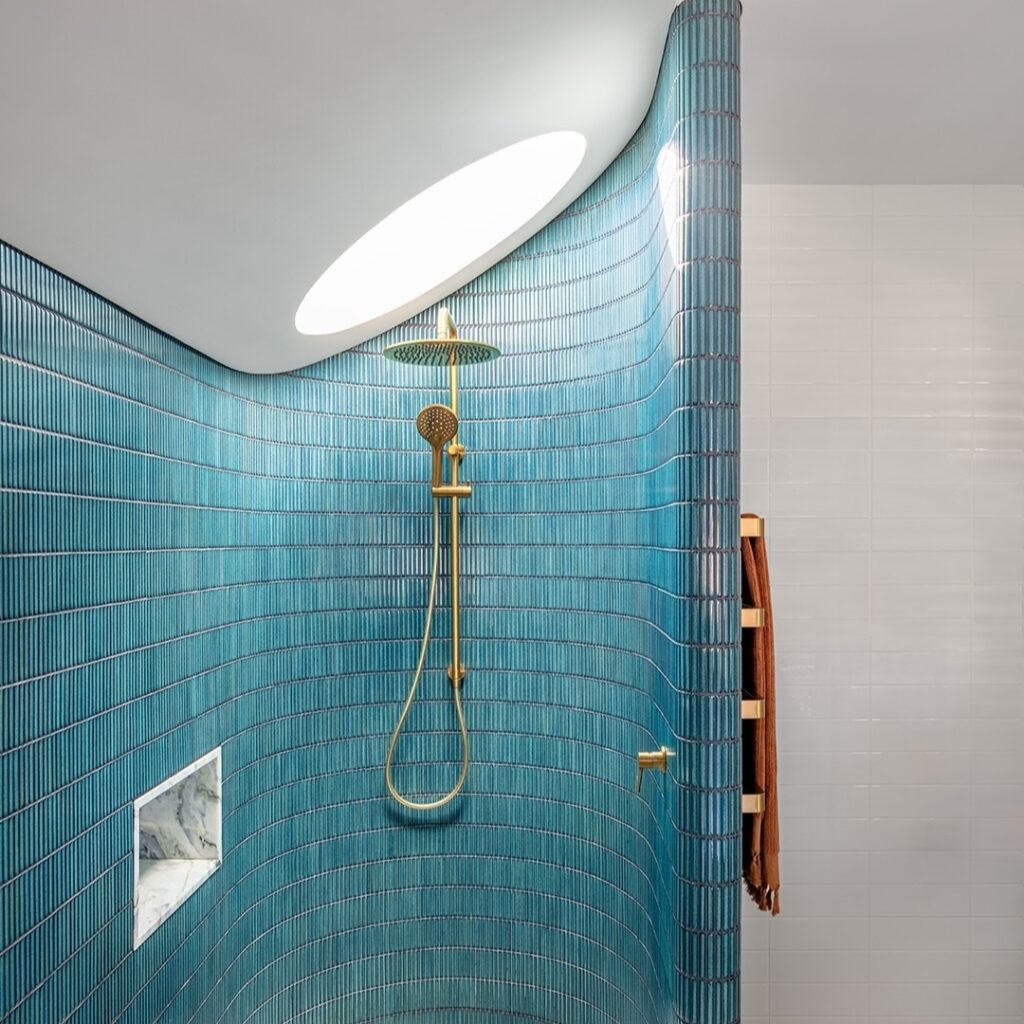 Gorgeous And Bright Shower Tile
