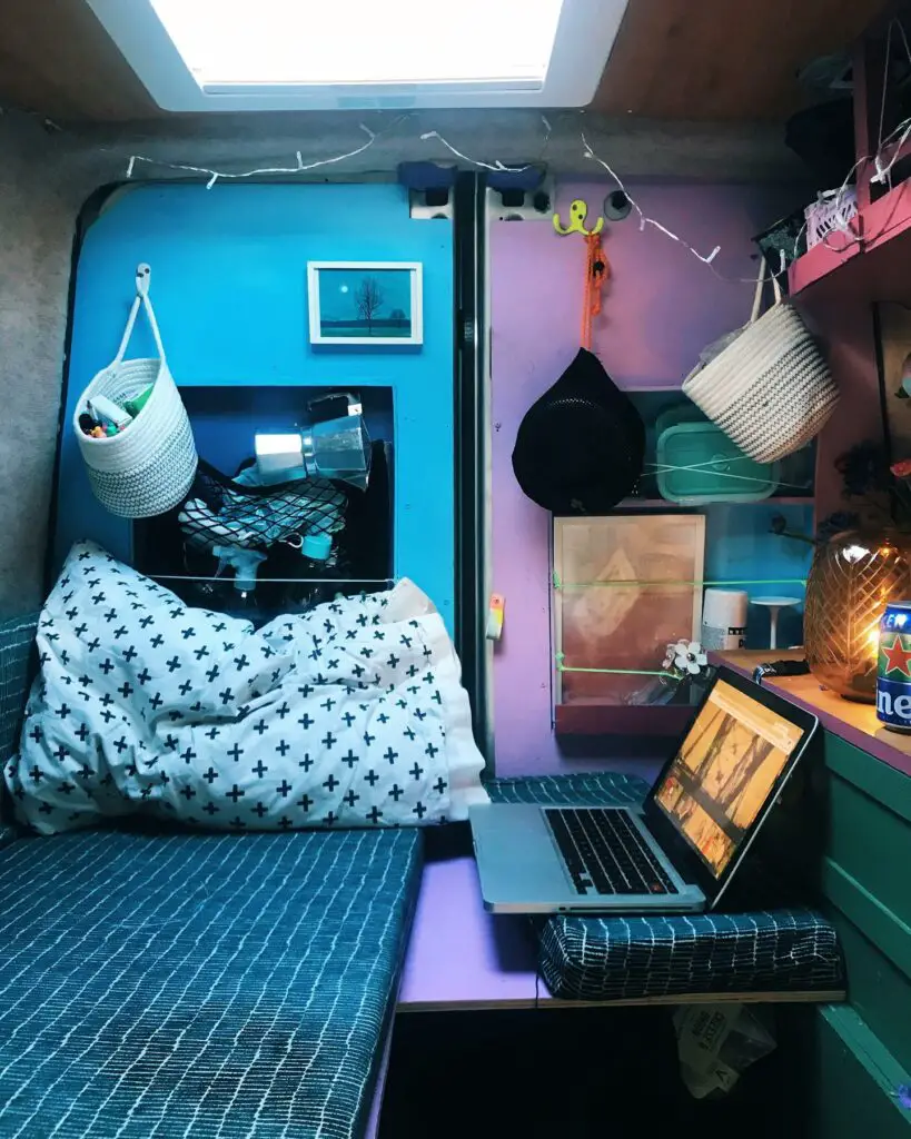 Lounge Camper Interior